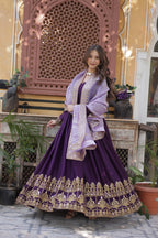 Star Georgette Designer Gown with Gold Crush Dupatta – Wedding Reception