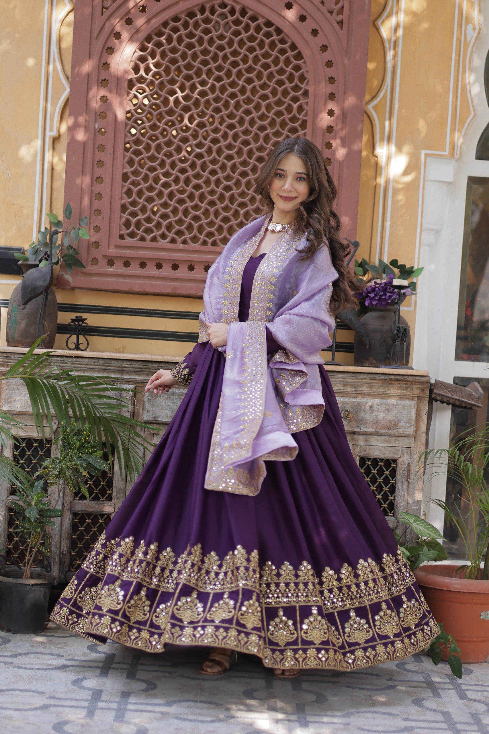 Star Georgette Designer Gown with Gold Crush Dupatta – Wedding Reception