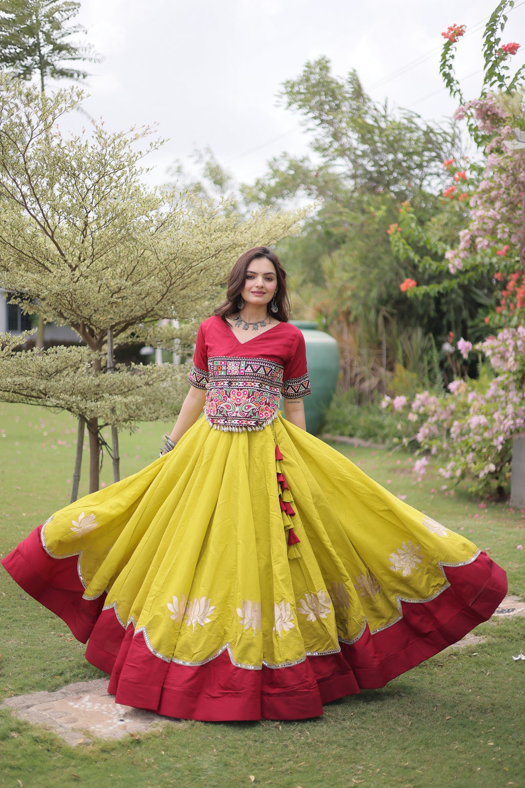 Navratri Roman Lehenga with Kutchi Gamthi Top – Garba Sangeet Wear