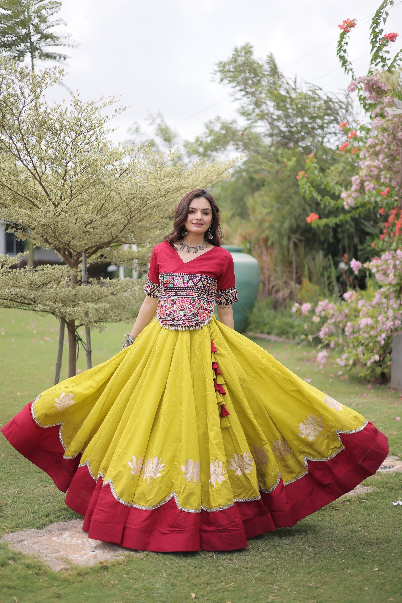 Navratri Roman Lehenga with Kutchi Gamthi Top – Garba Sangeet Wear