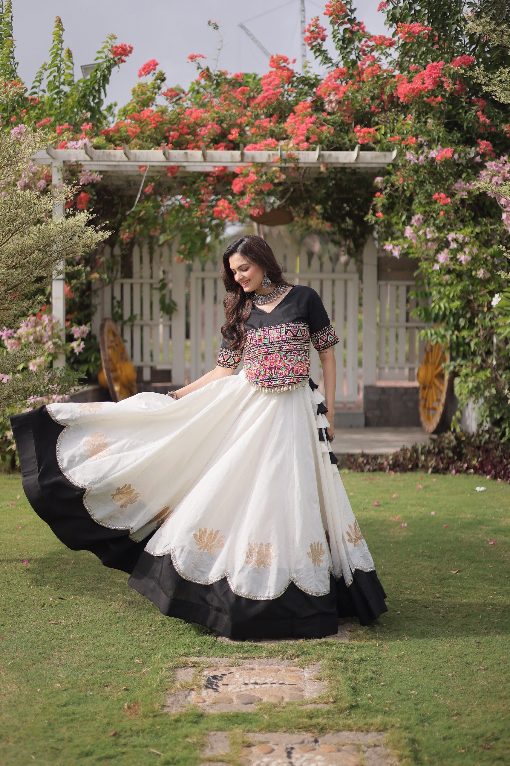 Navratri Roman Lehenga with Kutchi Gamthi Top – Garba Sangeet Wear
