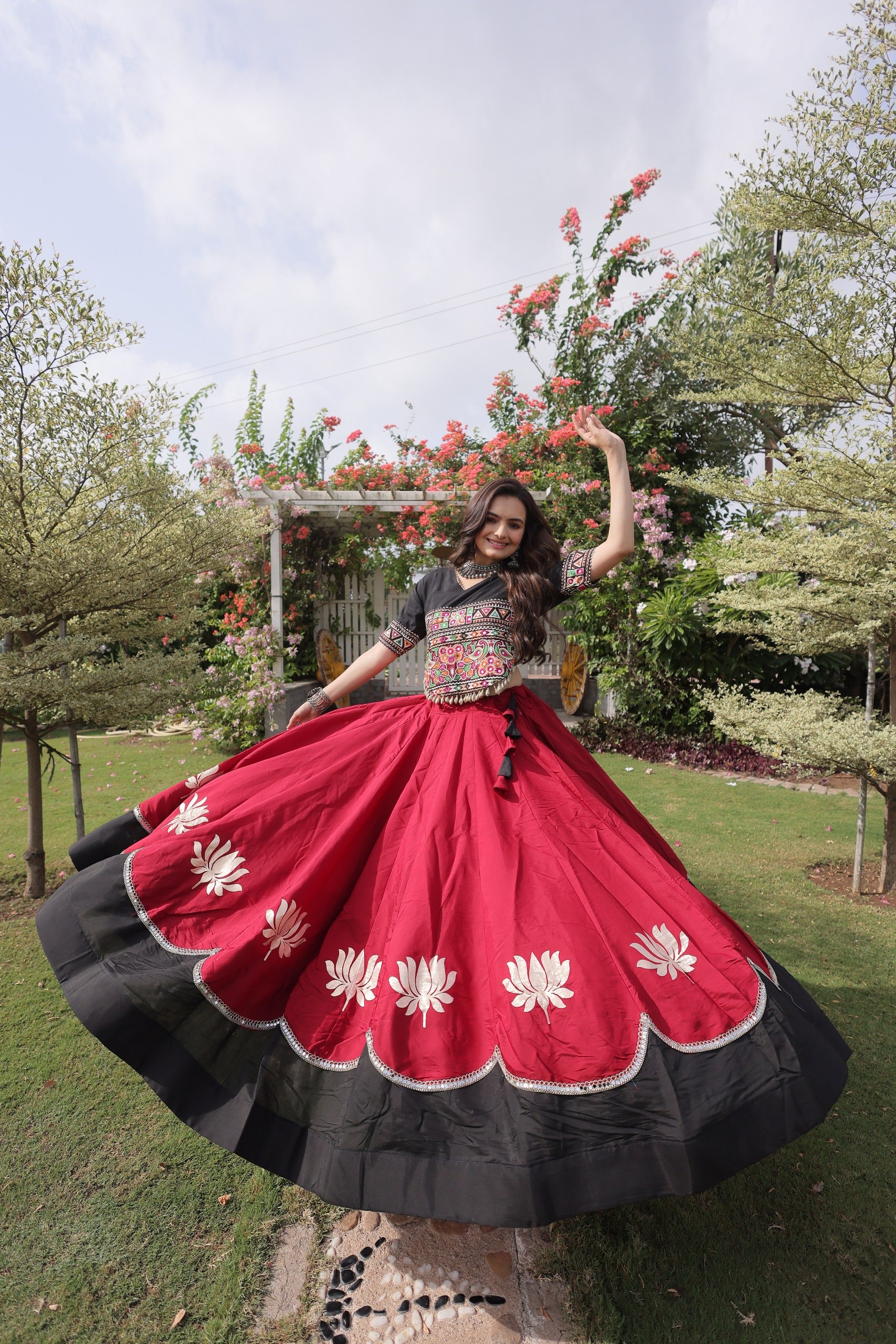 Navratri Roman Lehenga with Kutchi Gamthi Top – Garba Sangeet Wear
